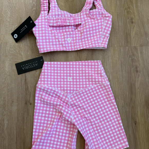 Women's Pink workout set Astoria - Picture 3 of 4